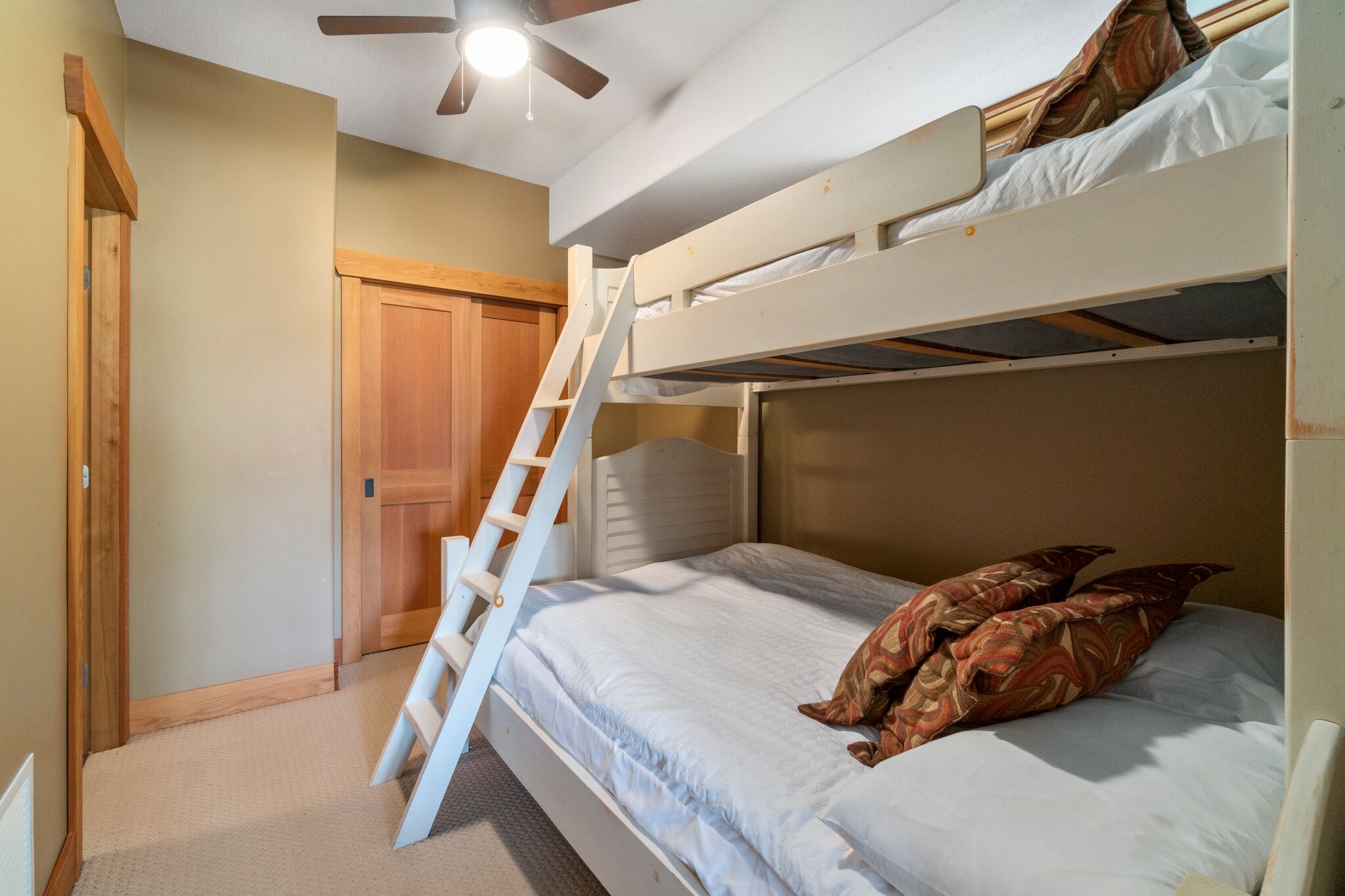 3rd Bedroom - Double/Single Bunk