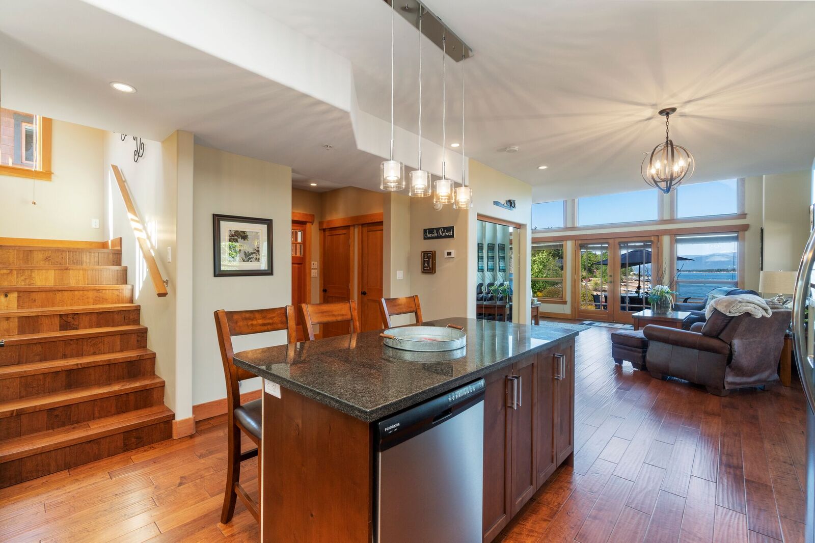 Kitchen/Living Room