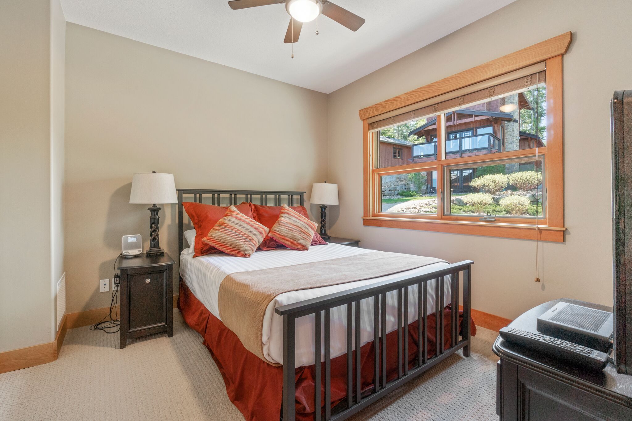 3rd Bedroom - Queen