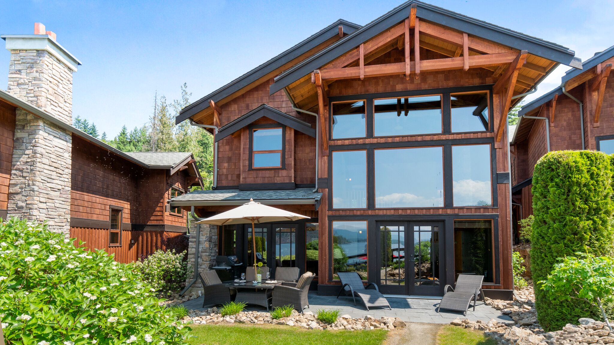 Lodge 3 Exterior