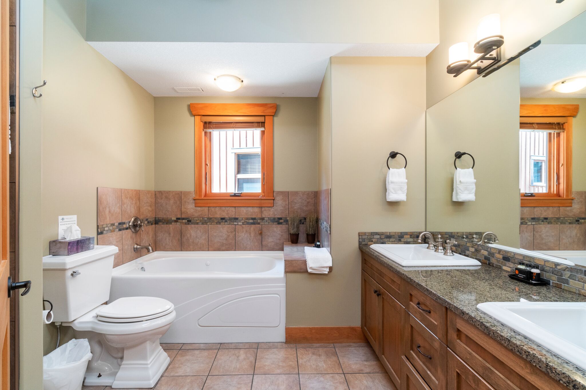 Main Bathroom Down