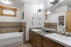 Bathroom (Down)